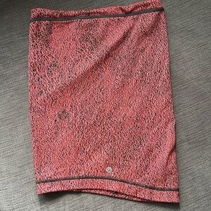 LULULEMON running neck warmer orange and black